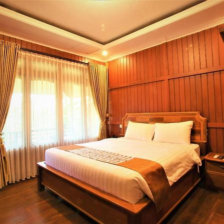 Kasuari Exotic Resort Magelang Exterior photo