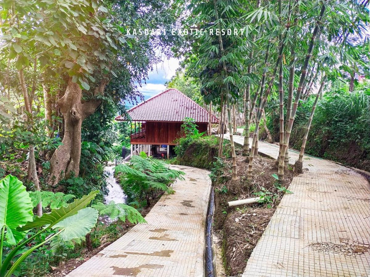 Kasuari Exotic Resort Magelang Exterior photo